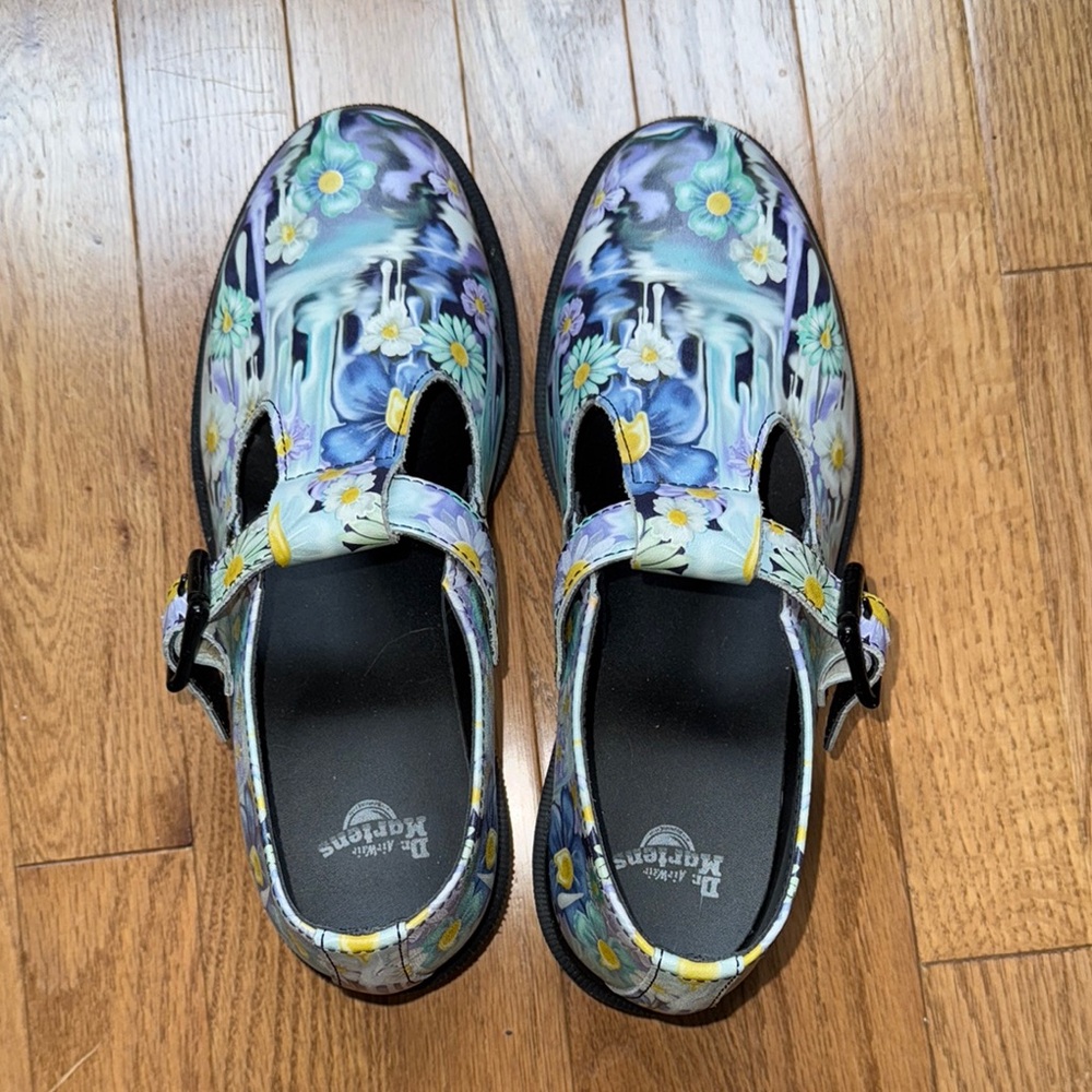 Dr. Martens Polley Slime in Blue and Purple